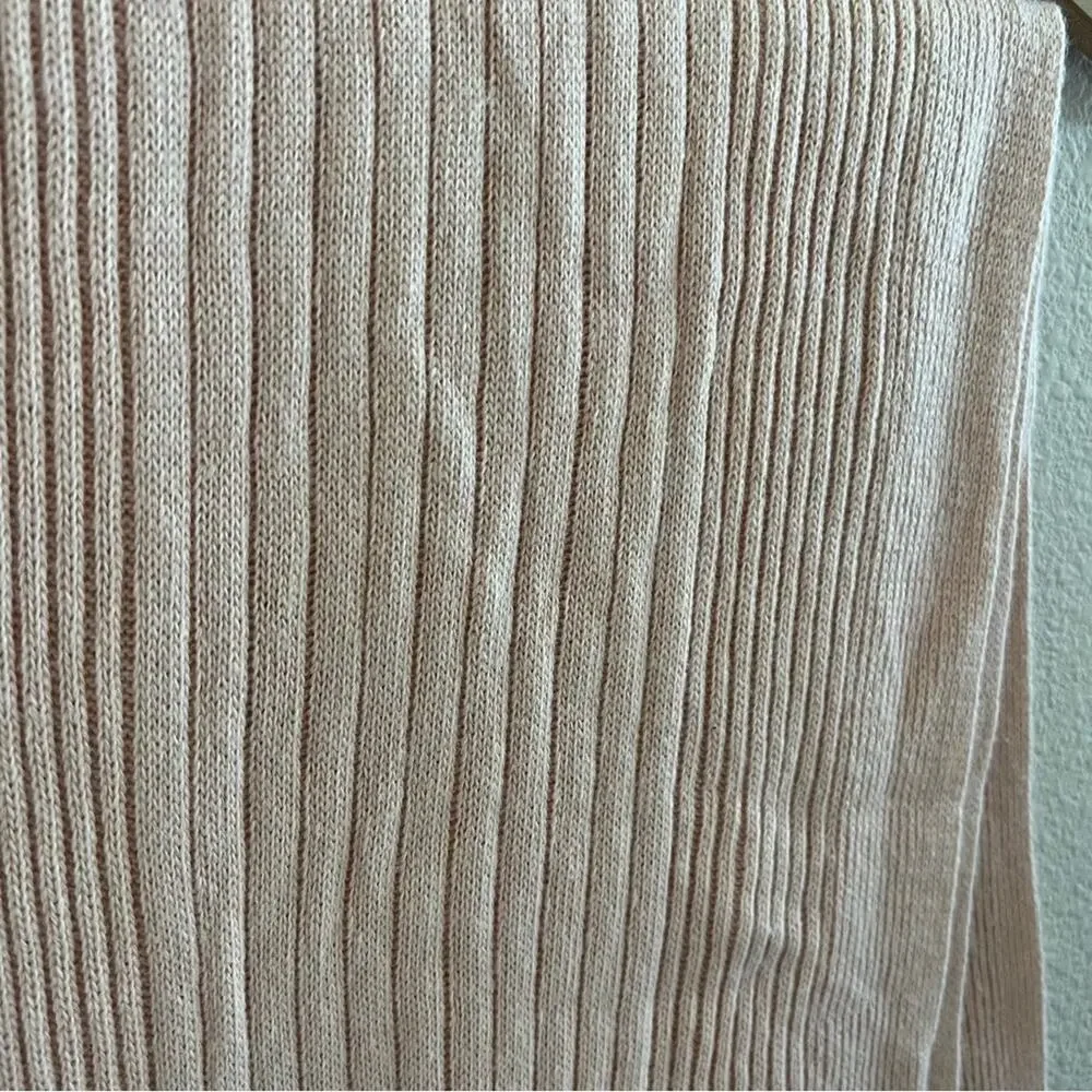 Banana Republic Soft Scalloped Italian Yarn Scarf Pink